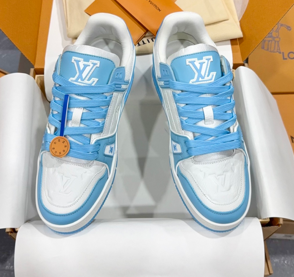 LV Celeste con blanco