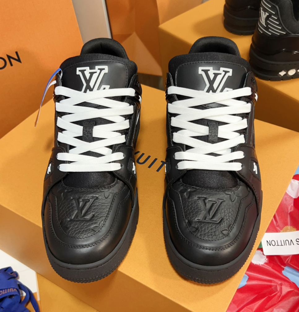 LV Negro